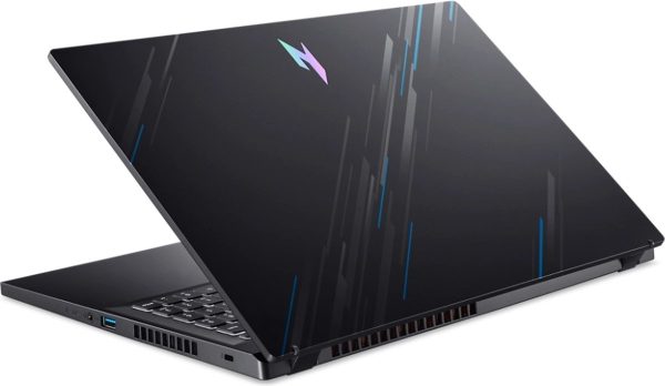 Acer Nitro V 15 Gaming Laptop – RTX 4050 – 144Hz Display – achteraanzicht